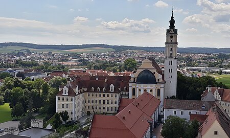 Blick auf die Kirche Heilig Kreuz